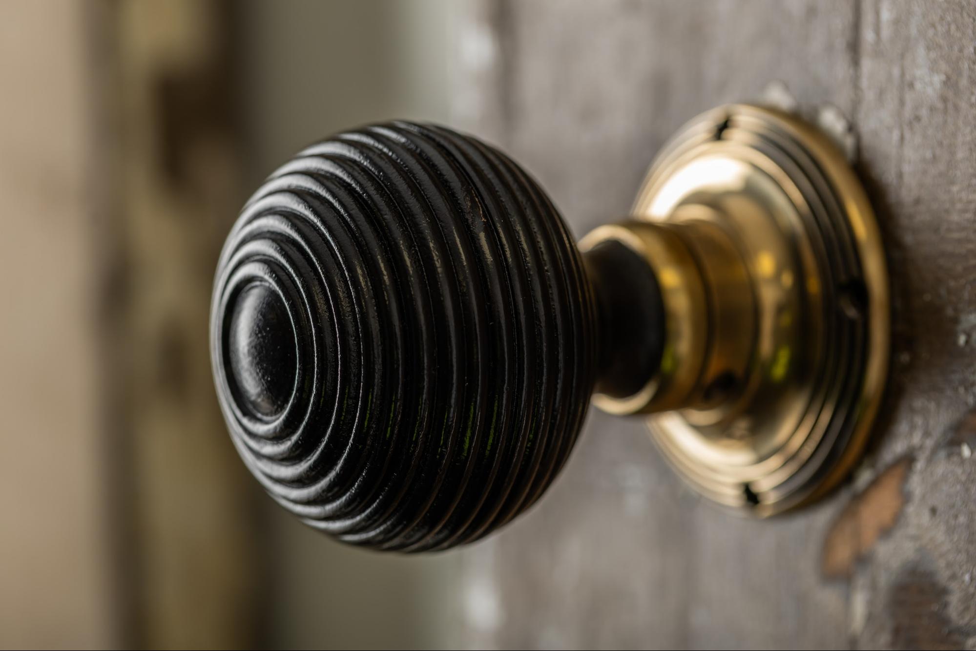 Ebonised Beehive Door Knob with Brass Rose