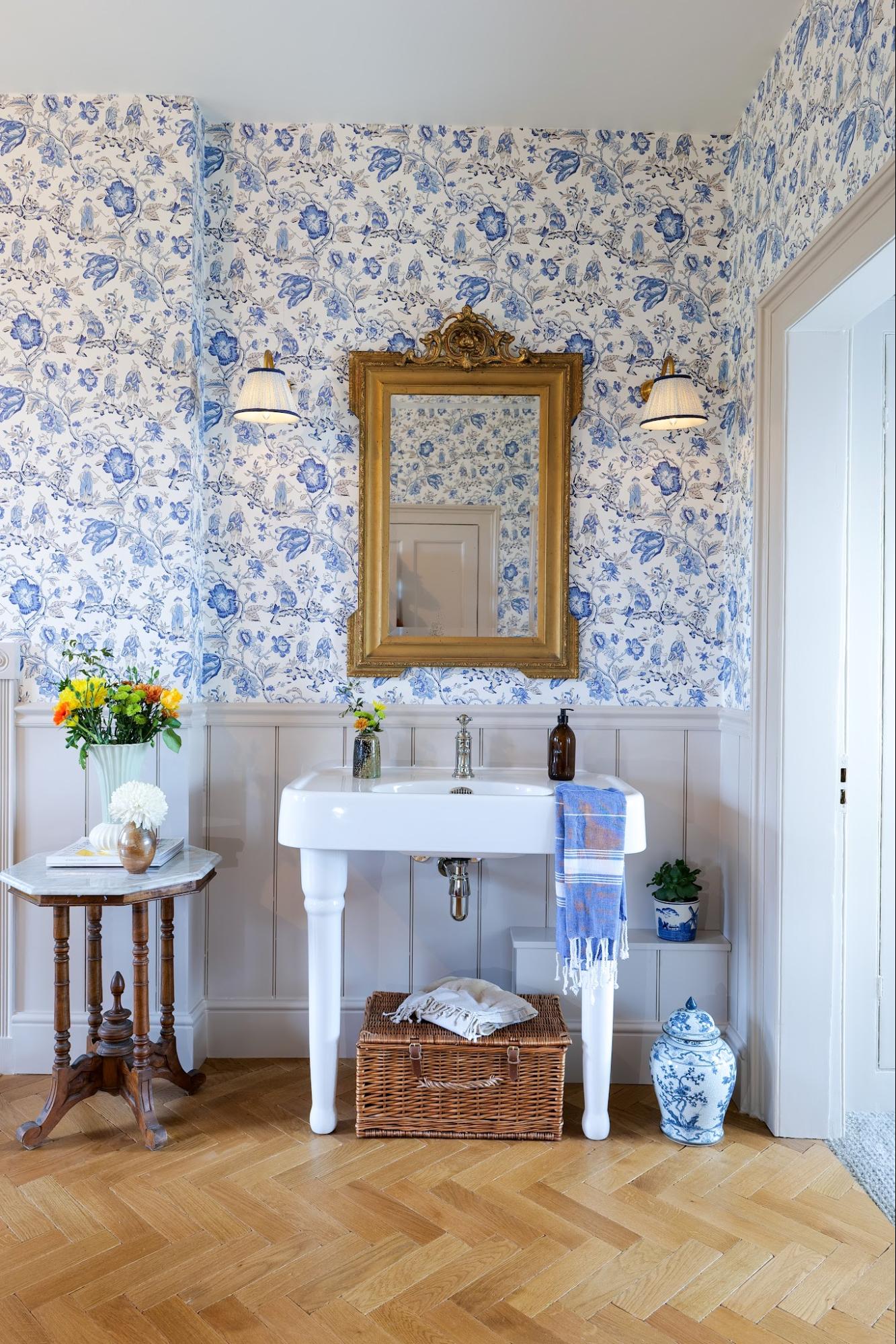 Small heritage home upgrades - wallpaper