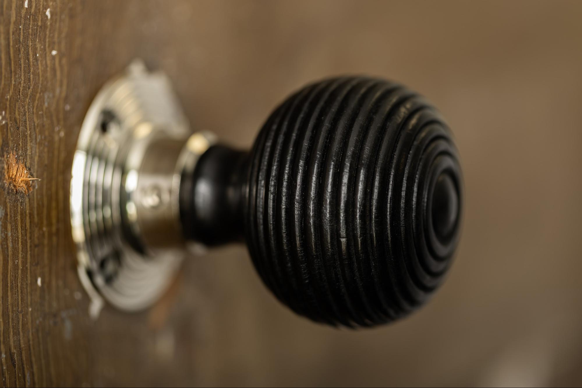 Victorian Door Knob – Ebonised Beehive