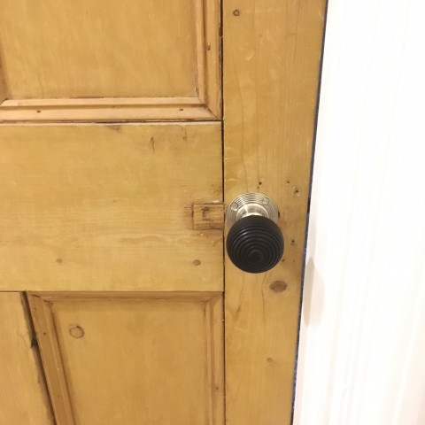 beehive door knob